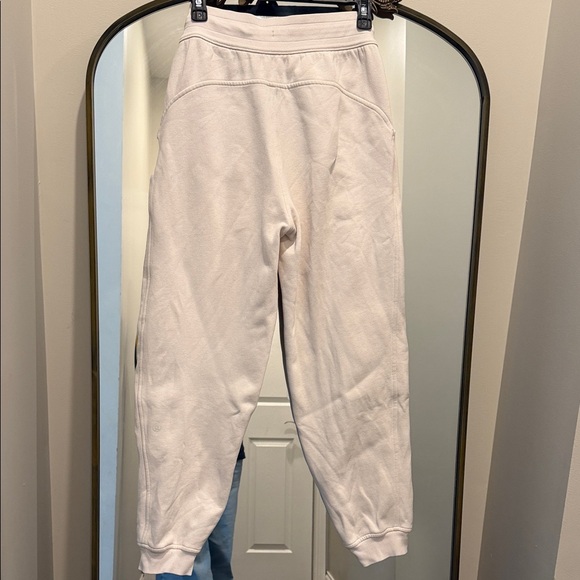 lululemon athletica cream joggers - Picture 5 of 8